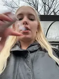 Milkyy_wway stripchat stream image