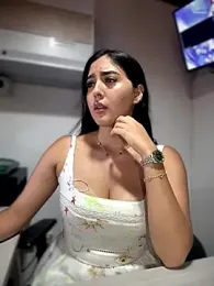 Sofia_Collins- stripchat stream image