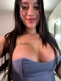 Emmily_19 stripchat stream image