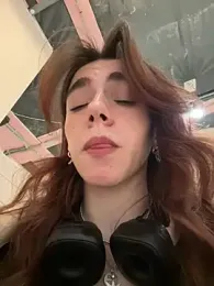 Lily__Belle stripchat stream image