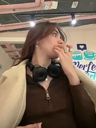 Lily__Belle stripchat stream image