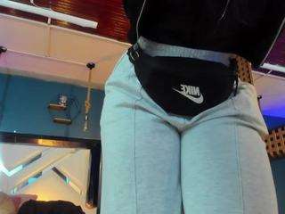 lady-brownn camsoda stream image