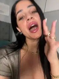 _adelle stripchat stream image