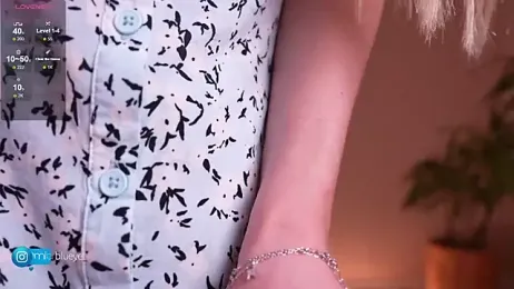 Miablueye stripchat stream image