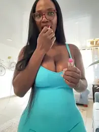 Bustykeyla stripchat stream image