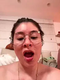 Sharon_07 stripchat stream image