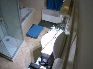 voyeurcam-julmodels-bath-2nd-2 camsoda stream image