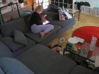 voyeurcam-julmodels-living-3 camsoda stream image