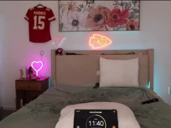 ari_lovexo chaturbate stream image