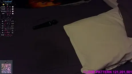 Hollara_Bangg stripchat stream image