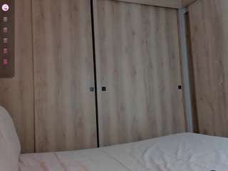 lauracriistina camsoda stream image