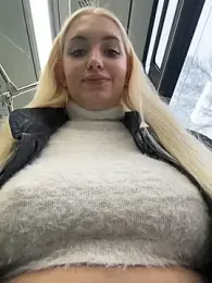 Milkyy_wway stripchat stream image