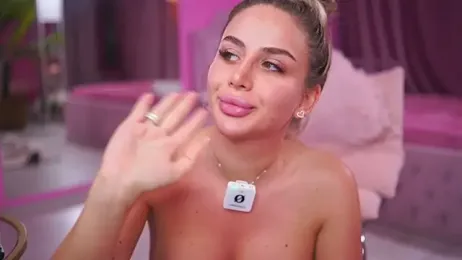 AshleySinn stripchat stream image