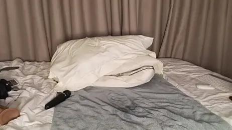 LucyNuty stripchat stream image