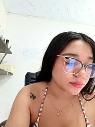 -VICKKY stripchat stream image