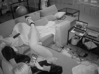 voyeurcam-julmodels-living-3 camsoda stream image