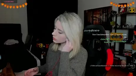 Lisaonthemoon stripchat stream image