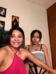 3littleschoolteens stripchat stream image