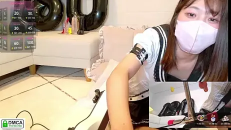 SUZU_ stripchat stream image