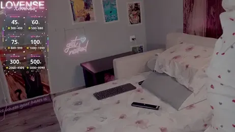 Careful_i_bite stripchat stream image