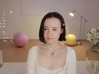 MissEssie bongacams stream image