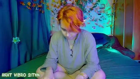 TrickyKitsune stripchat stream image