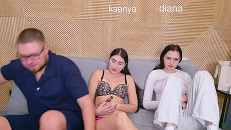 Ksenny stripchat stream image