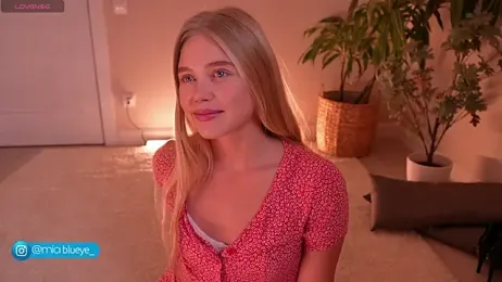 Miablueye stripchat stream image