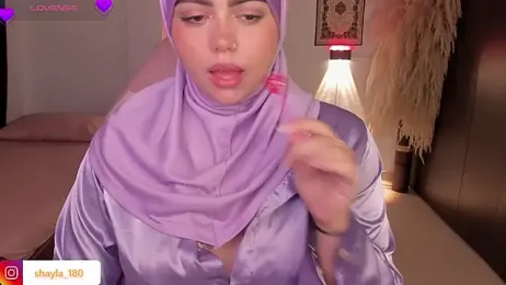 shayla_18 stripchat stream image