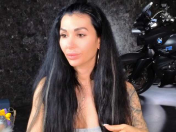 -BABAYAGA- bongacams stream image