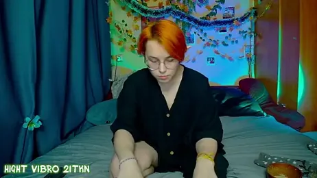 TrickyKitsune stripchat stream image