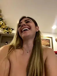 alicee16 stripchat stream image