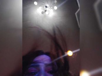 Jeanneen bongacams stream image