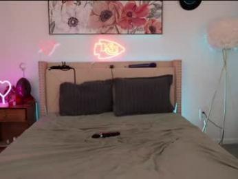 ari_lovexo chaturbate stream image