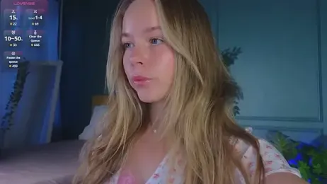 milly_shy stripchat stream image