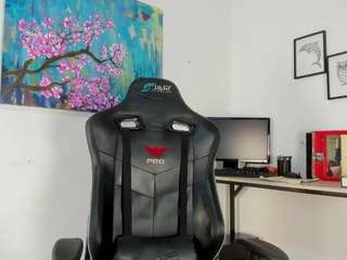 mike-maite camsoda stream image