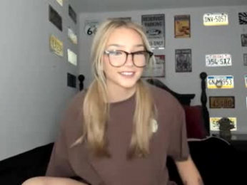 livvywinters chaturbate stream image