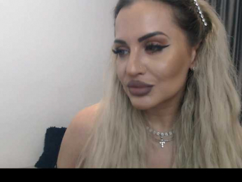 lovelyblondyx bongacams stream image