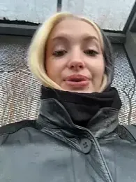 Milkyy_wway stripchat stream image