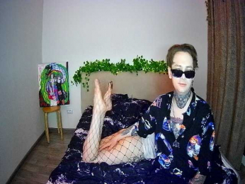 CRYBABYCRY bongacams stream image