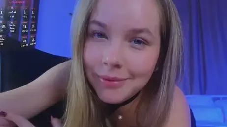 milly_shy stripchat stream image