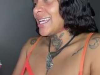 iambaldheadbrittany camsoda stream image