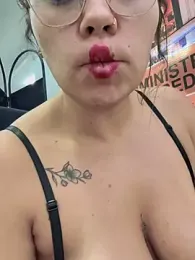 LIZ-06_ stripchat stream image