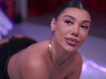 NatyDesiree bongacams stream image