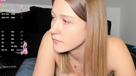 laurasommer stripchat stream image