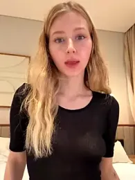 LunaRase stripchat stream image, 28.12.2025 05:10
