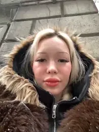 babydolll stripchat stream image