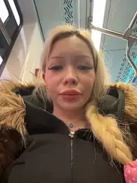 babydolll stripchat stream image