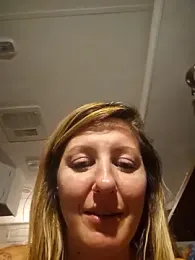 SheIsSomething stripchat stream image