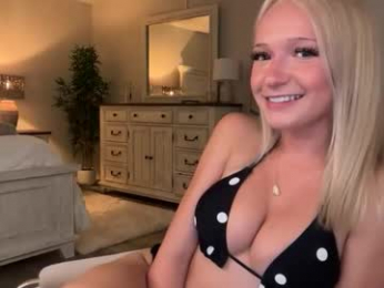 roxyrain2736 chaturbate stream image